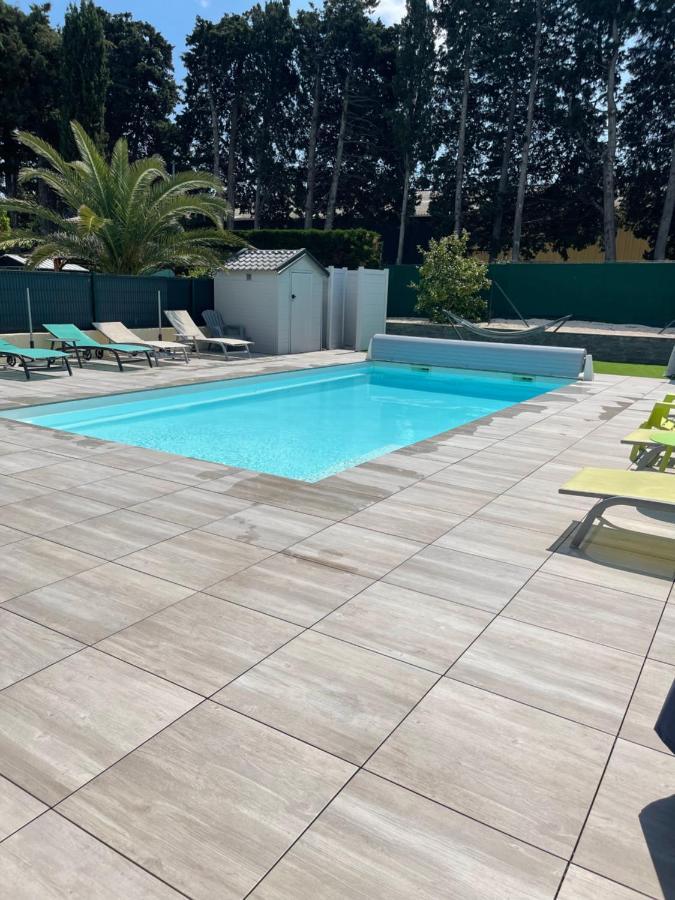 Holiday home Maison 8-10 Pers Avec Piscine Aux Portes De St Aygulf