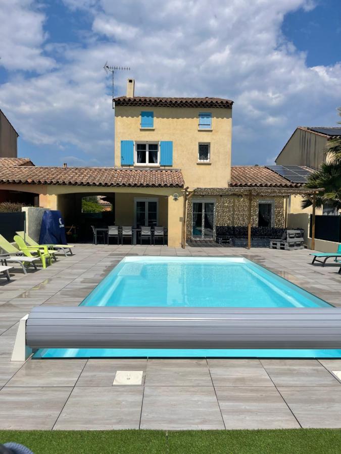 Maison 8-10 Pers Avec Piscine Aux Portes De St Aygulf Holiday home *