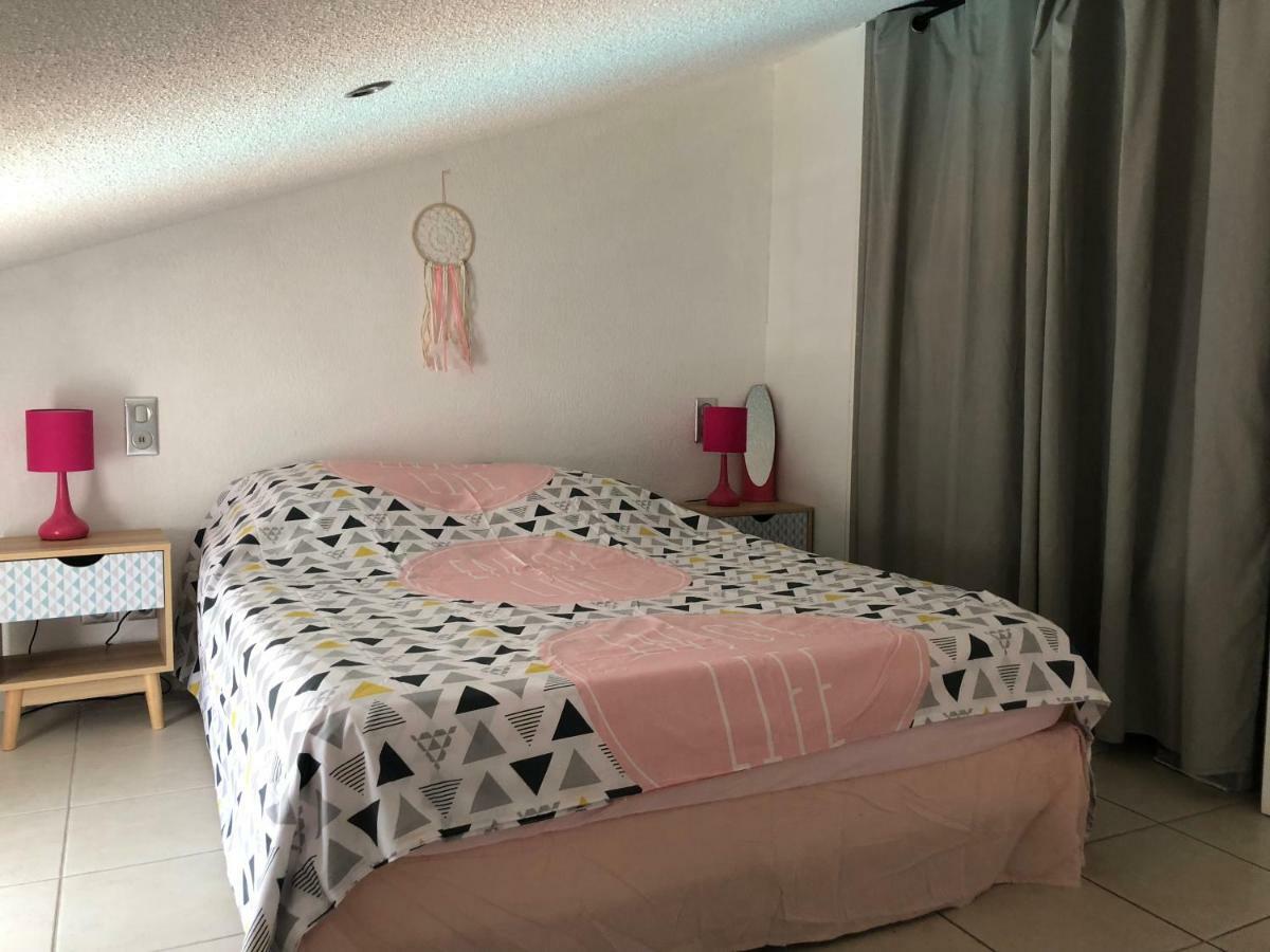 Holiday home Maison 8-10 Pers Avec Piscine Aux Portes De St Aygulf